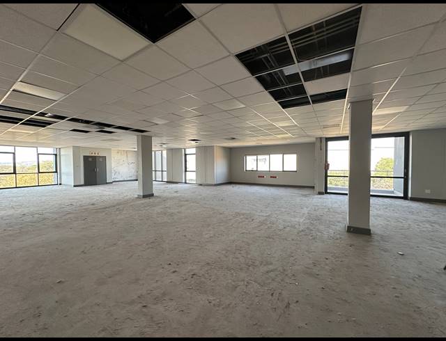 311.70M² OFFICE TO LET IN IRENE